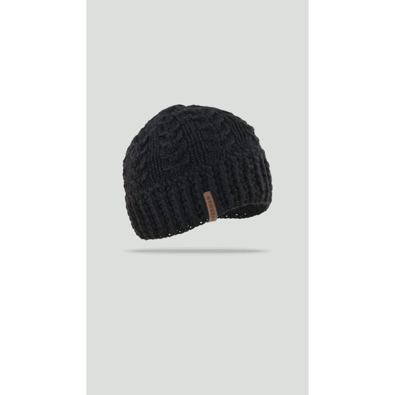 JUSTIN 8170 Adult beanie in fine cable knit with | Herman Belgium
