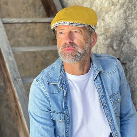 KODDY Effen platte pet met patroonbies en | Herman Belgium